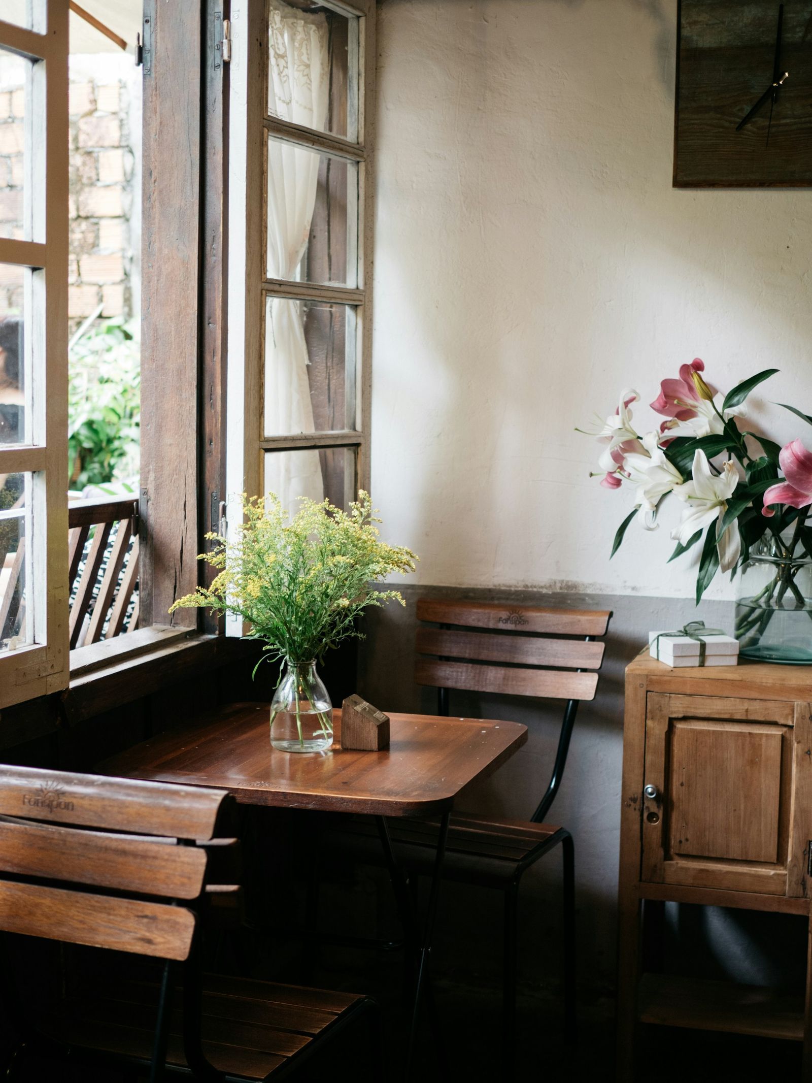 Hotels, Dinners & Private Events image